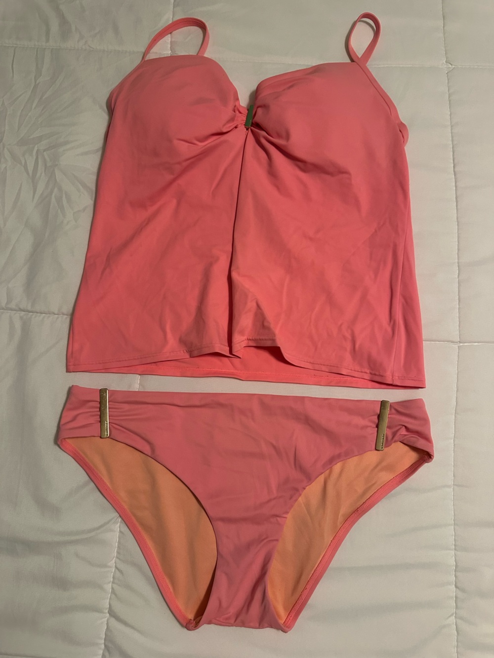 Victoria's Secret Pink and Gold Accessory Detail